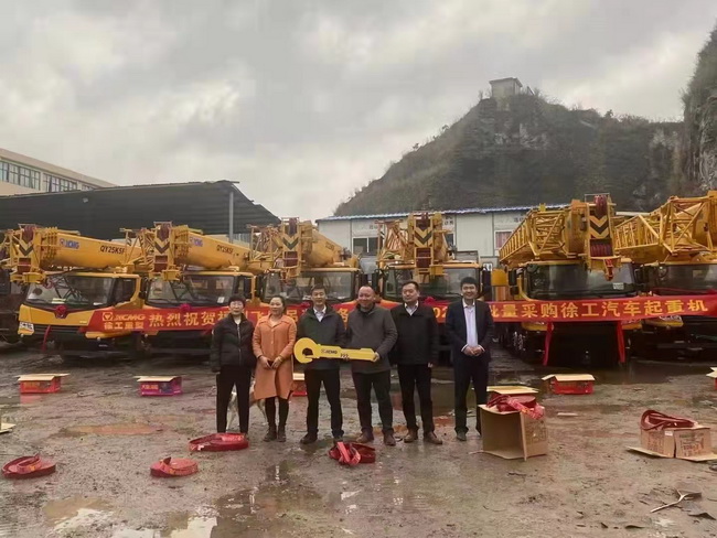 河南騰順工程機械租賃有限公司批量采購徐工25噸起重機